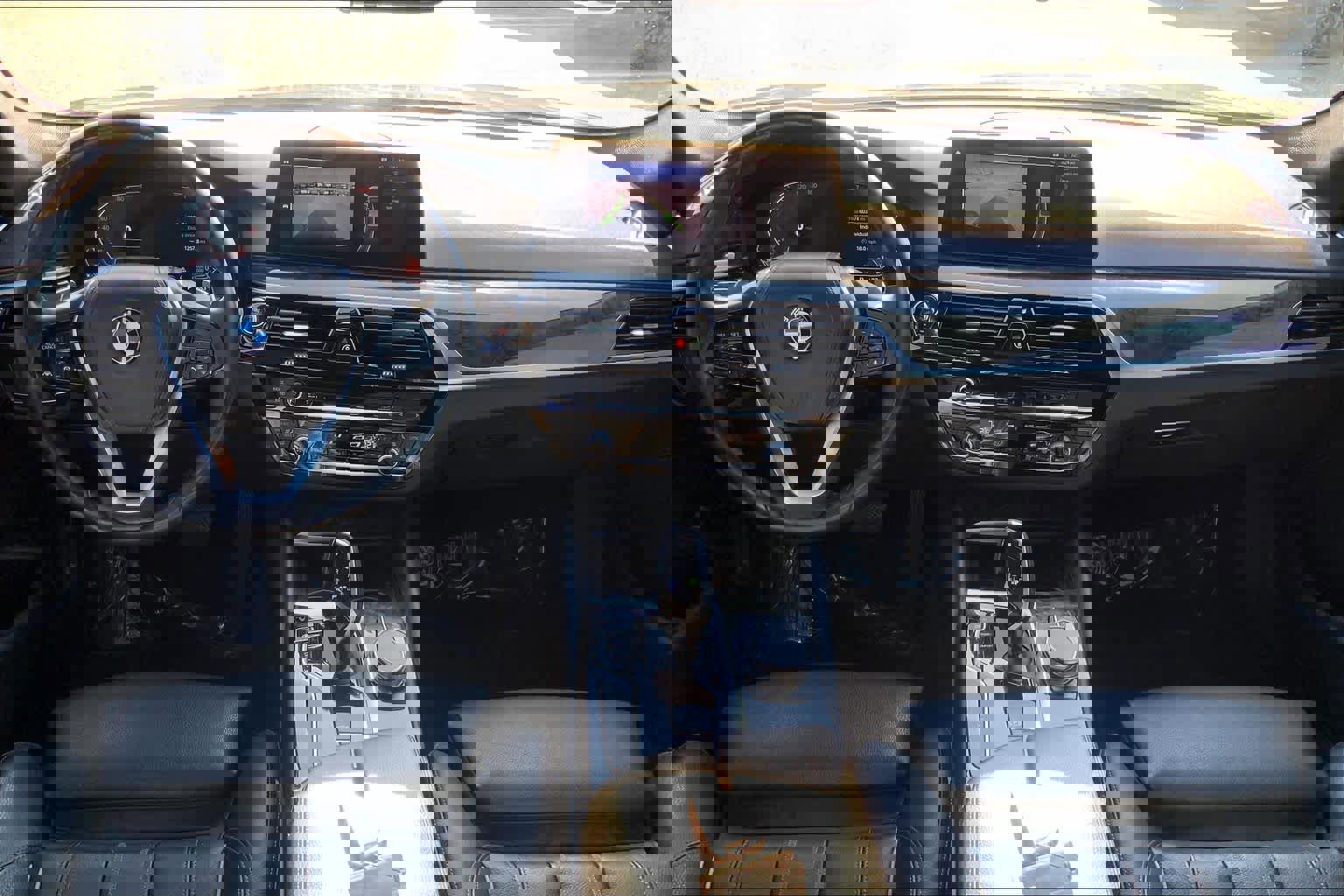 Used 2020 BMW 540i w/ Premium Package image 15