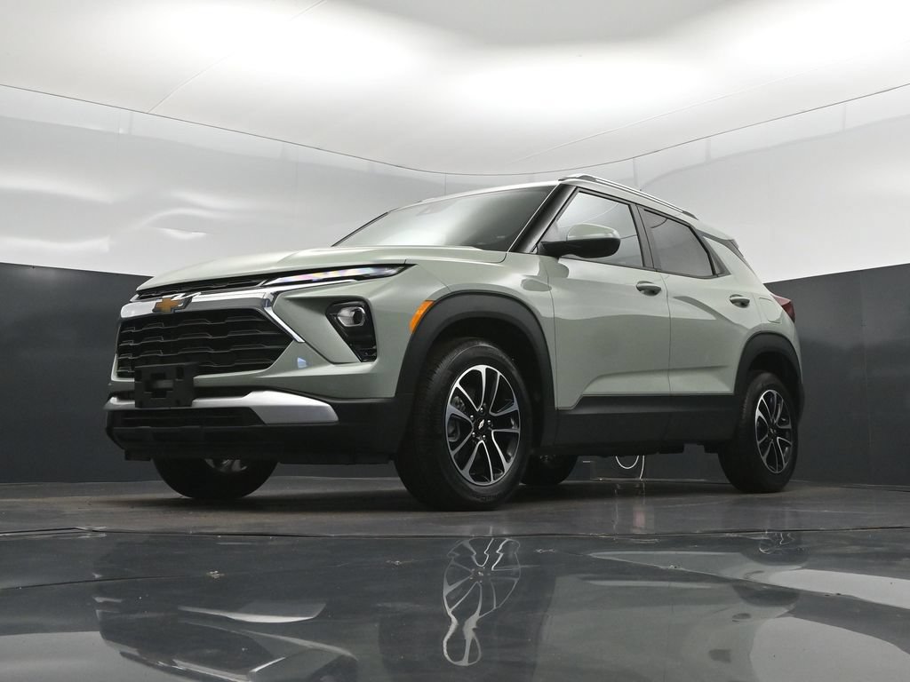 New 2026 Chevrolet TrailBlazer LT w/ Driver Confidence Package FWD image 38