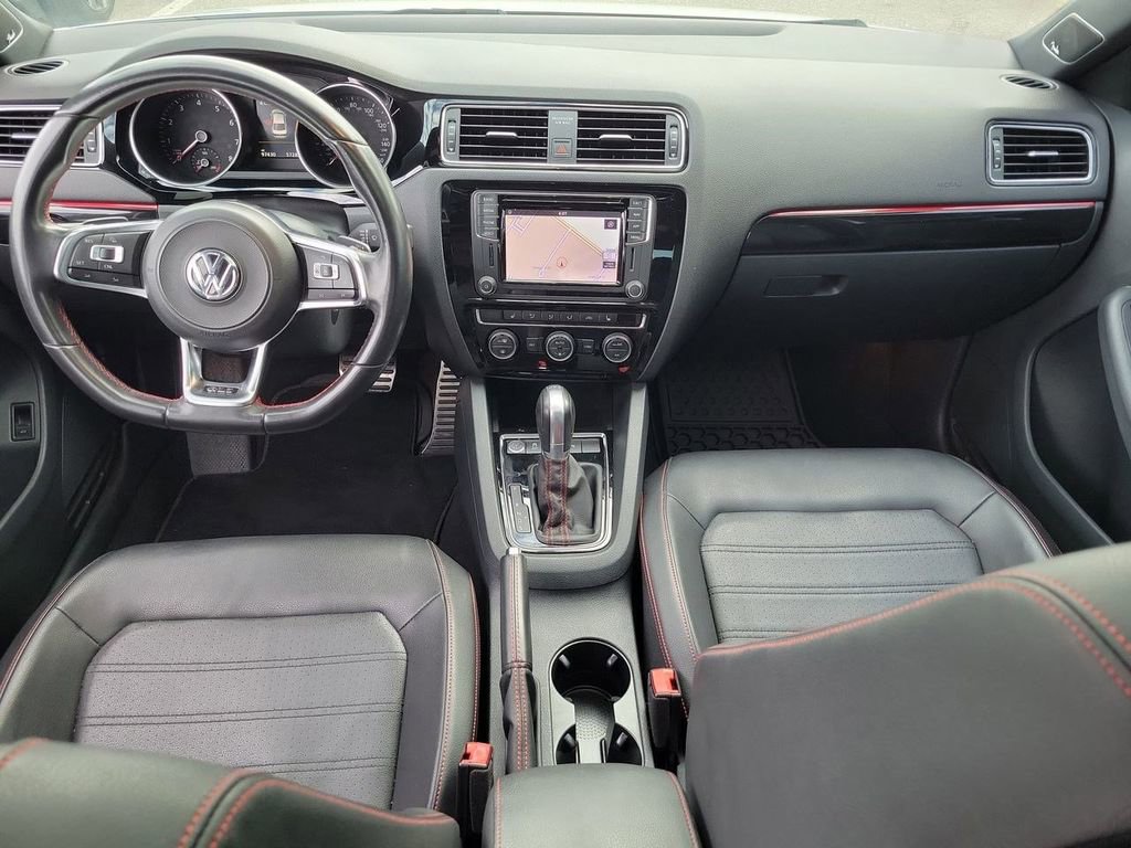 Used 2018 Volkswagen Jetta GLI image 21
