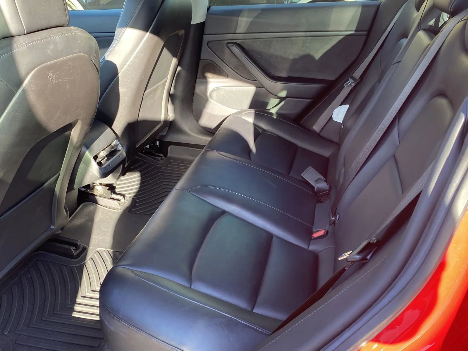 Used 2018 Tesla Model 3 Long Range RWD image 9