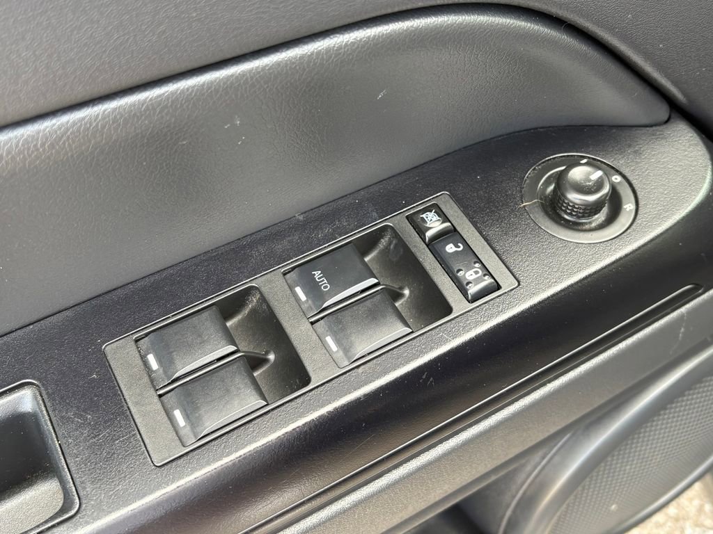 Used 2017 Jeep Compass Sport w/ Power Value Group image 12