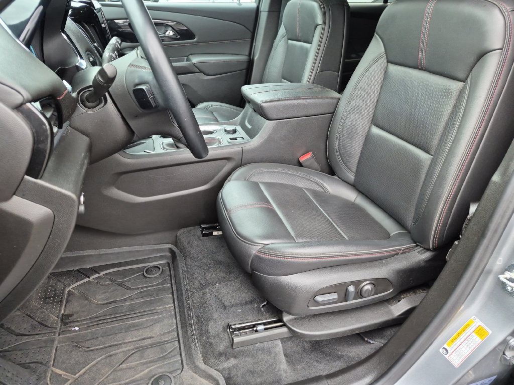 Certified 2023 Chevrolet Traverse RS w/ LPO, Floor Liner Package AWD/4WD image 14