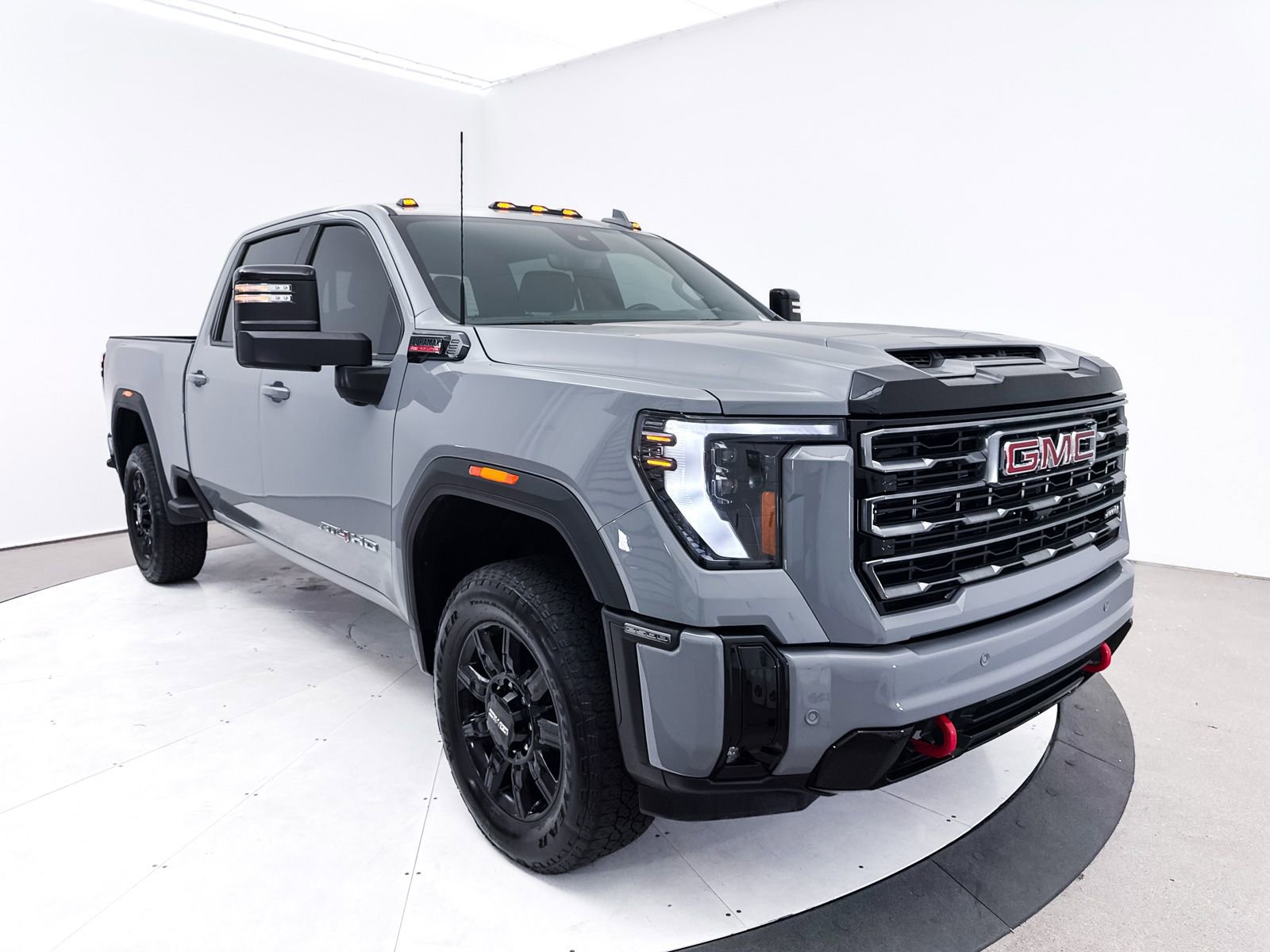 Used 2025 GMC Sierra 2500 AT4 w/ Technology Package image 13