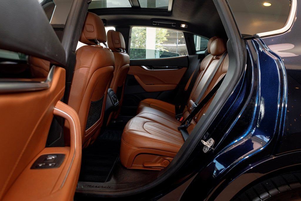 Certified 2022 Maserati Levante GT image 29