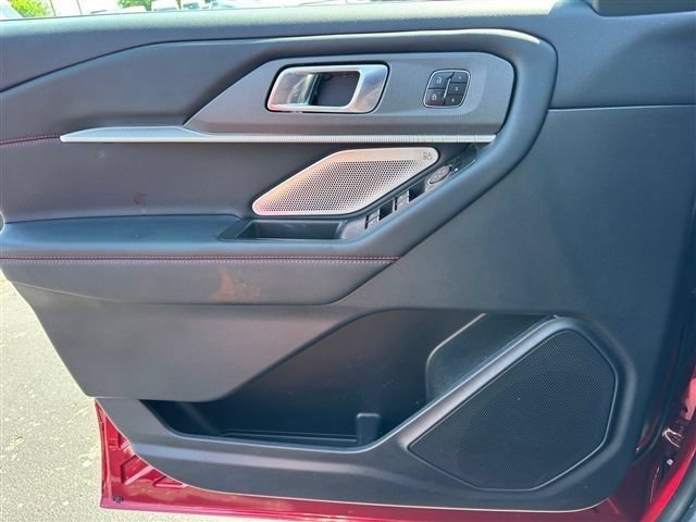 Certified 2025 Ford Explorer ST AWD/4WD image 12
