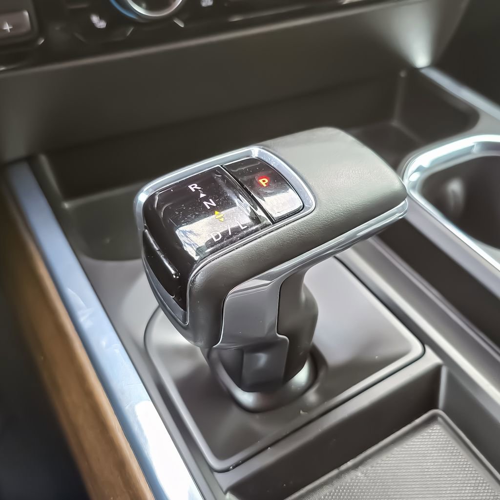 Used 2024 Chevrolet Silverado 1500 High Country w/ High Country Premium Package image 13