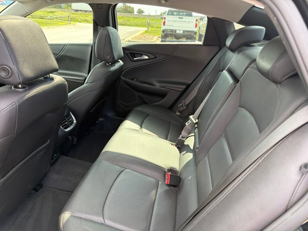Used 2022 Chevrolet Malibu Premier FWD image 13