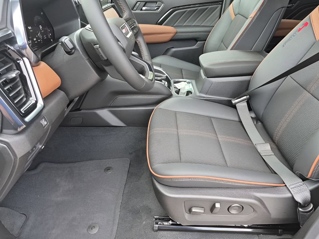 New 2026 GMC Canyon AT4 image 31