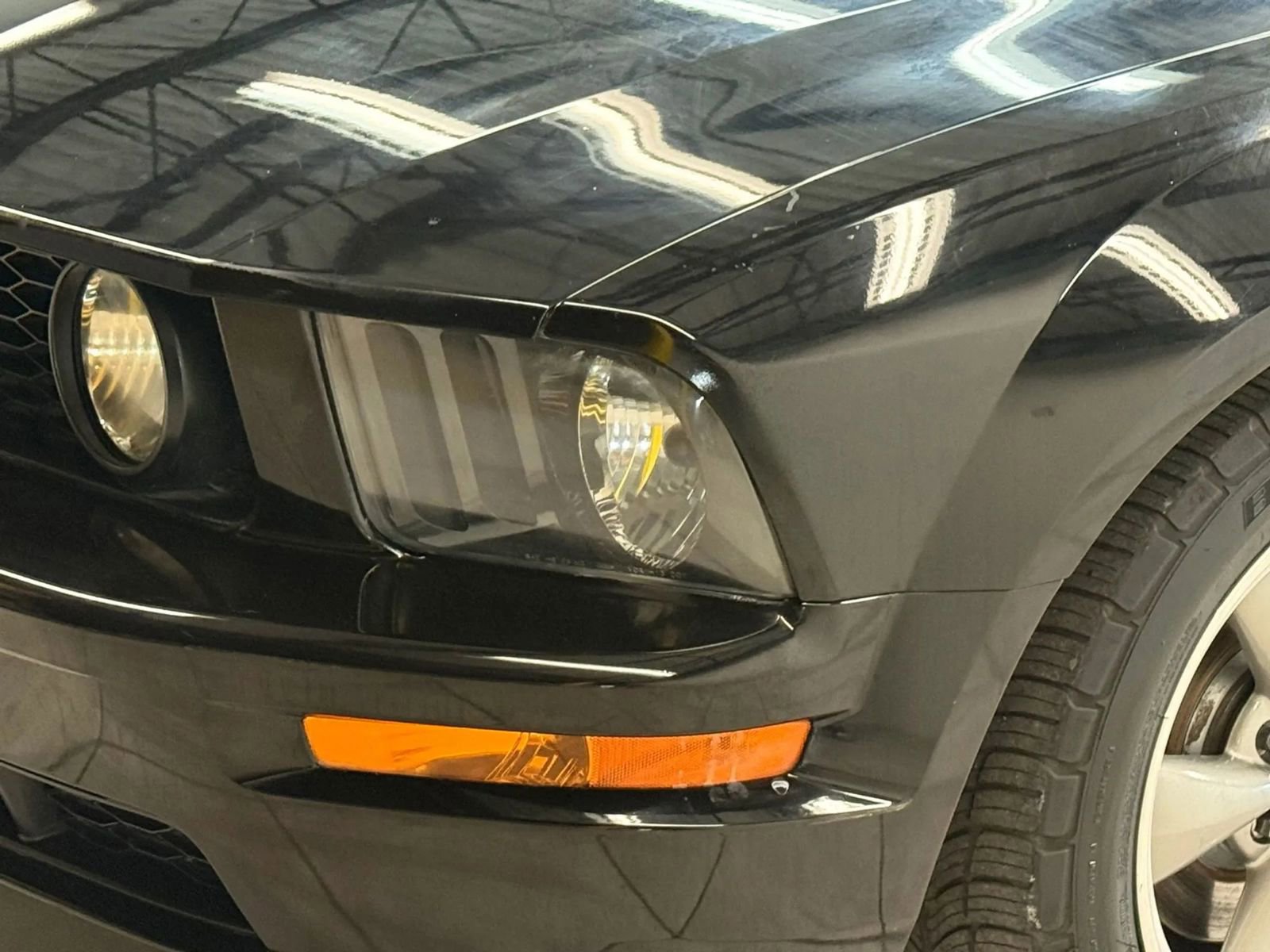 Used 2005 Ford Mustang GT RWD image 4