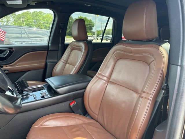 Used 2023 Lincoln Aviator Reserve w/ Elements Package Plus RWD image 6