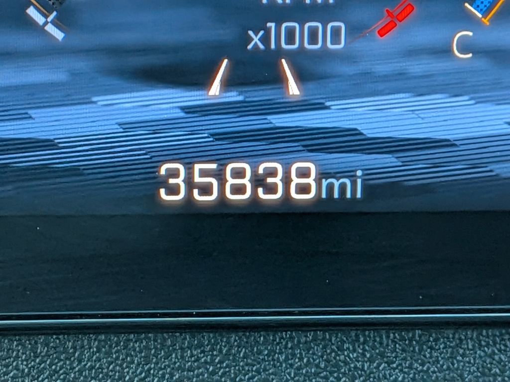 Used 2024 Chevrolet Traverse LT w/ LPO, Floor Liner Package image 29