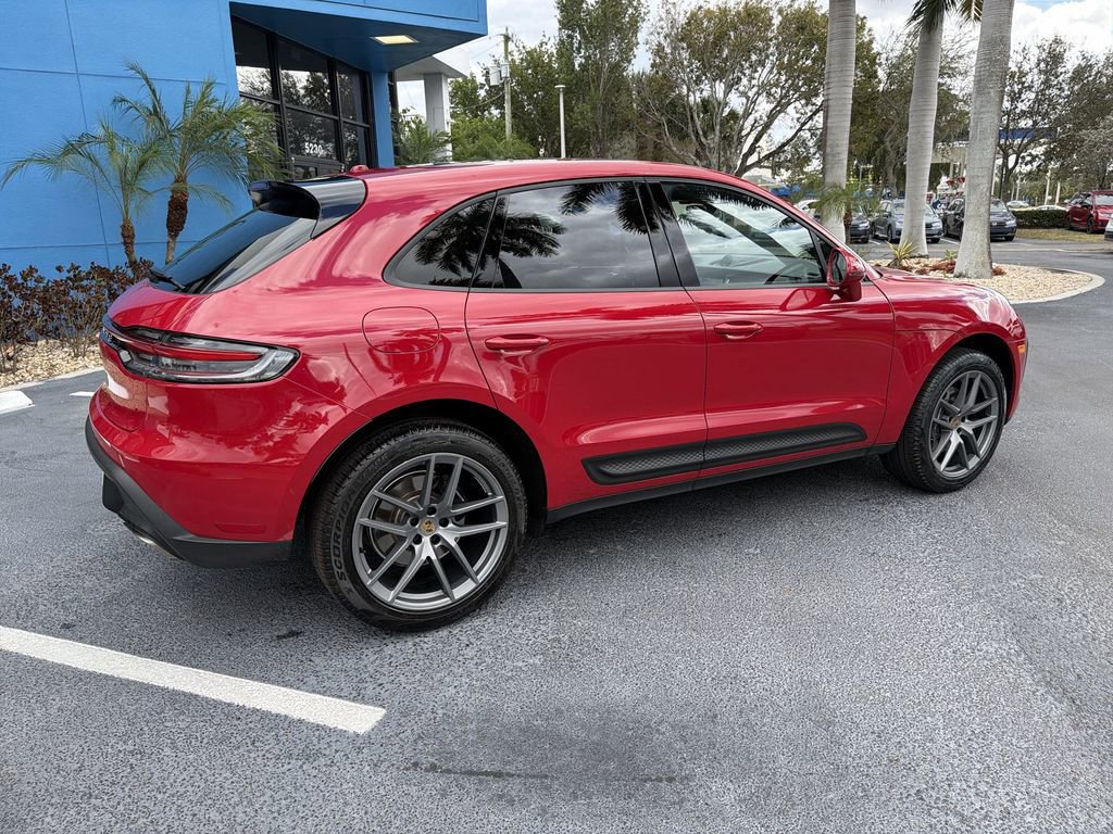 Used 2022 Porsche Macan w/ Premium Package Plus image 2