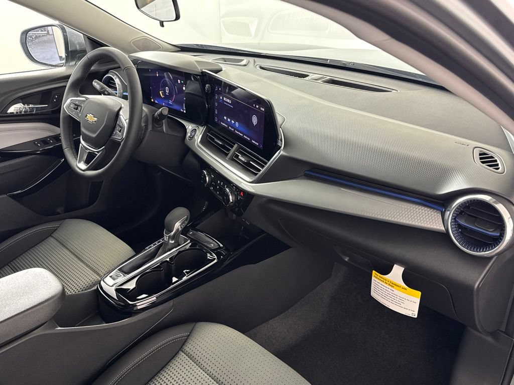 New 2026 Chevrolet Trax LT w/ Driver Confidence Package FWD image 34