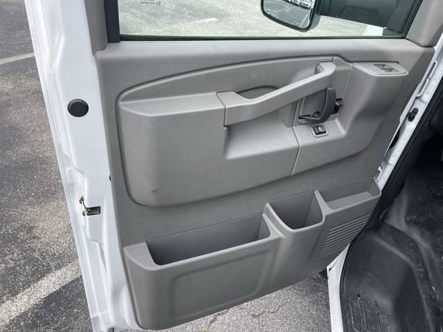 New 2025 GMC Savana 3500 w/ Power Convenience Package RWD image 6