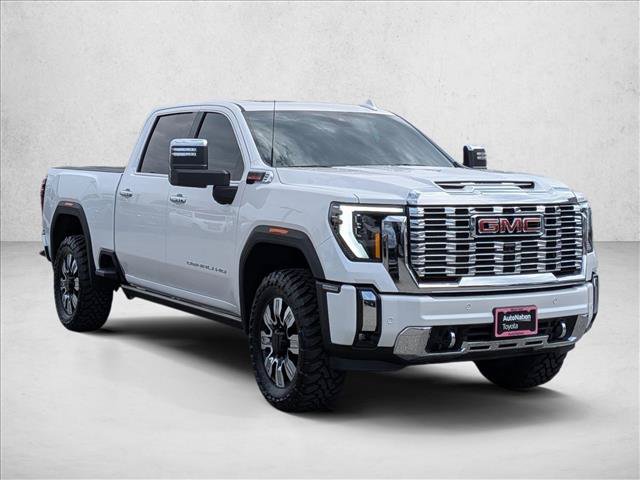Used 2025 GMC Sierra 2500 Denali w/ Denali Reserve Package AWD/4WD image 3