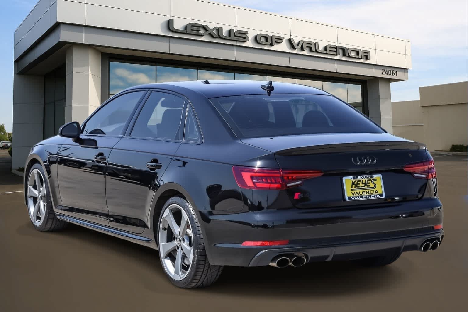 Used 2019 Audi S4 Prestige w/ Prestige Package AWD/4WD image 2