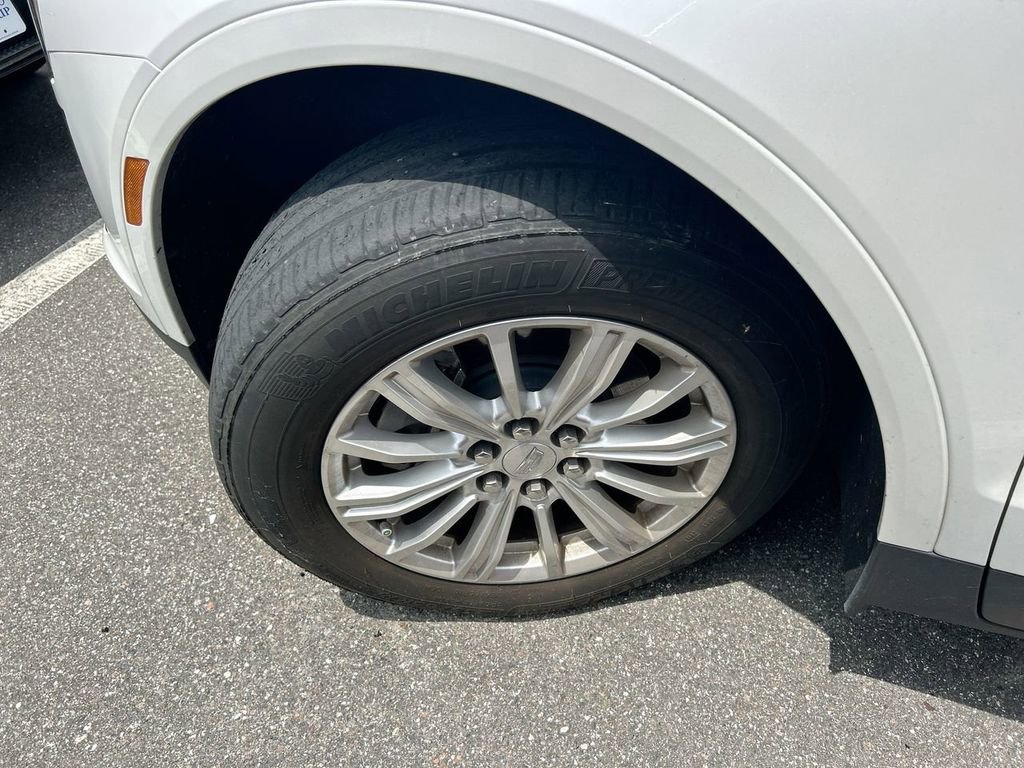 Used 2019 Cadillac XT5 FWD image 10