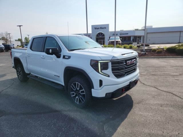 Used 2022 GMC Sierra 1500 AT4 w/ AT4 Preferred Package AWD/4WD image 1