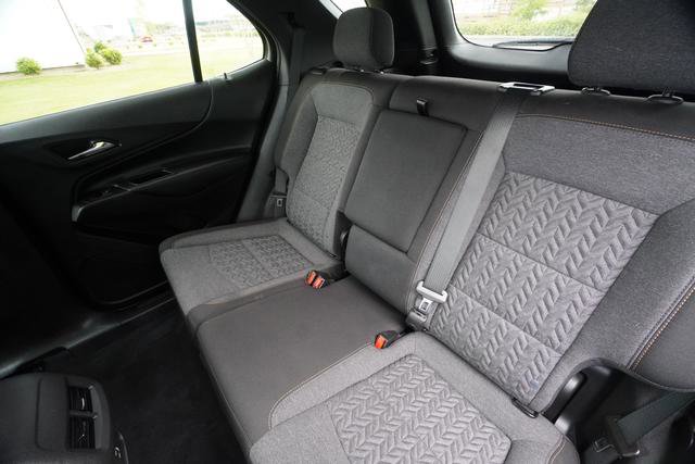 Used 2024 Chevrolet Equinox LT w/ LPO, Floor Liner Package image 28