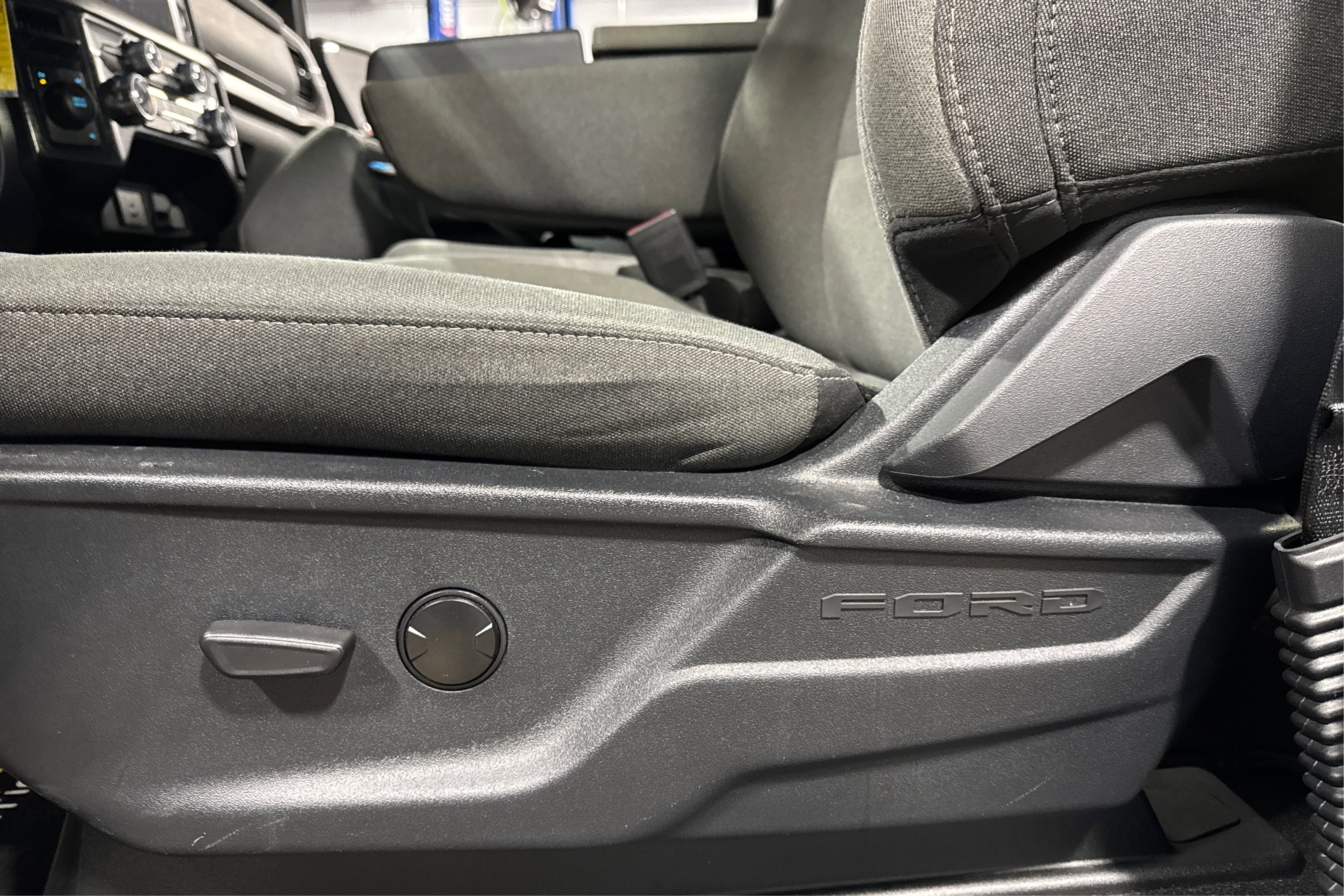 Used 2025 Ford F150 XLT w/ Equipment Group 301A Standard image 20