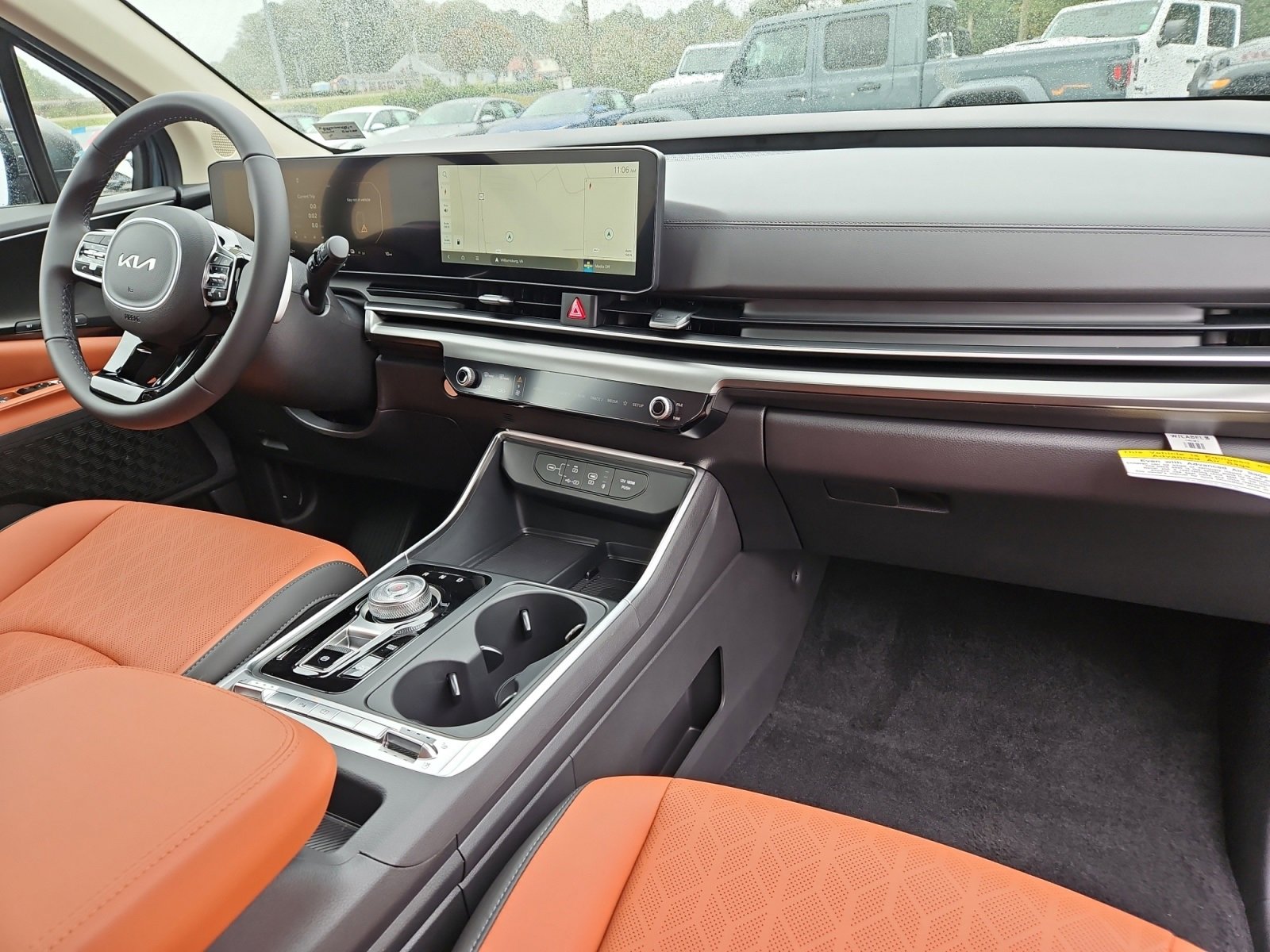 New 2026 Kia Carnival SX image 16