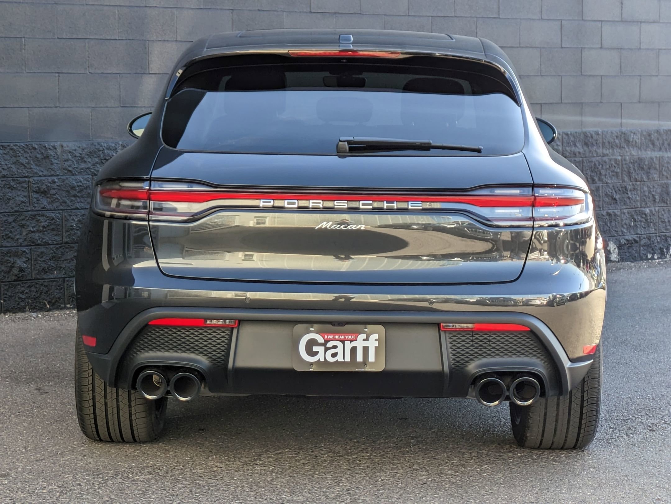 Certified 2025 Porsche Macan image 11