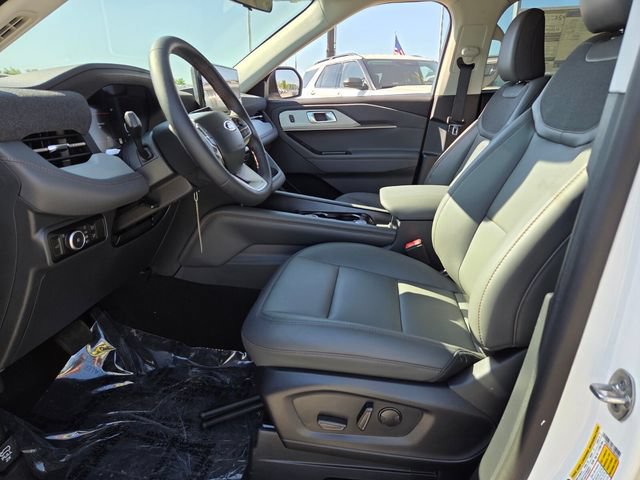 New 2026 Ford Explorer Active w/ Active Comfort Package RWD image 4