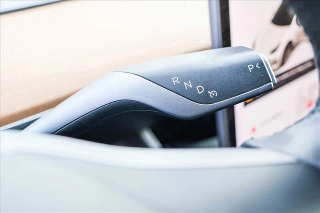 Used 2020 Tesla Model 3 Performance image 24