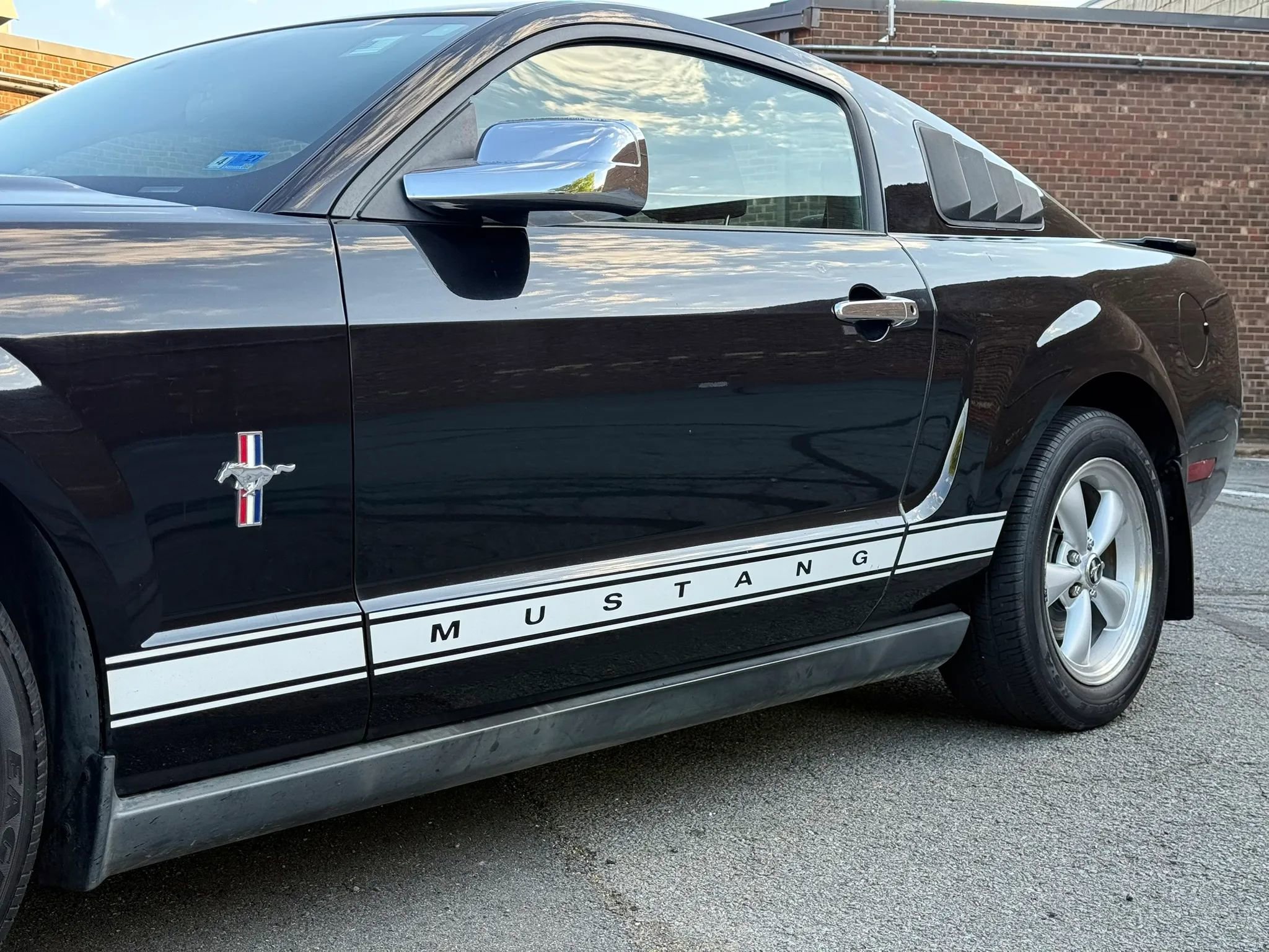 Used 2007 Ford Mustang Coupe RWD image 22