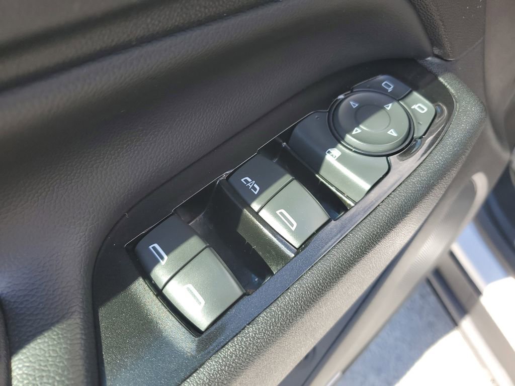 Used 2022 Chevrolet Equinox Premier image 21