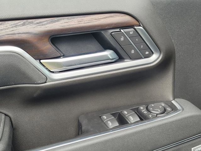 New 2026 GMC Sierra 3500 SLT w/ Texas SLT Premium Package AWD/4WD image 25