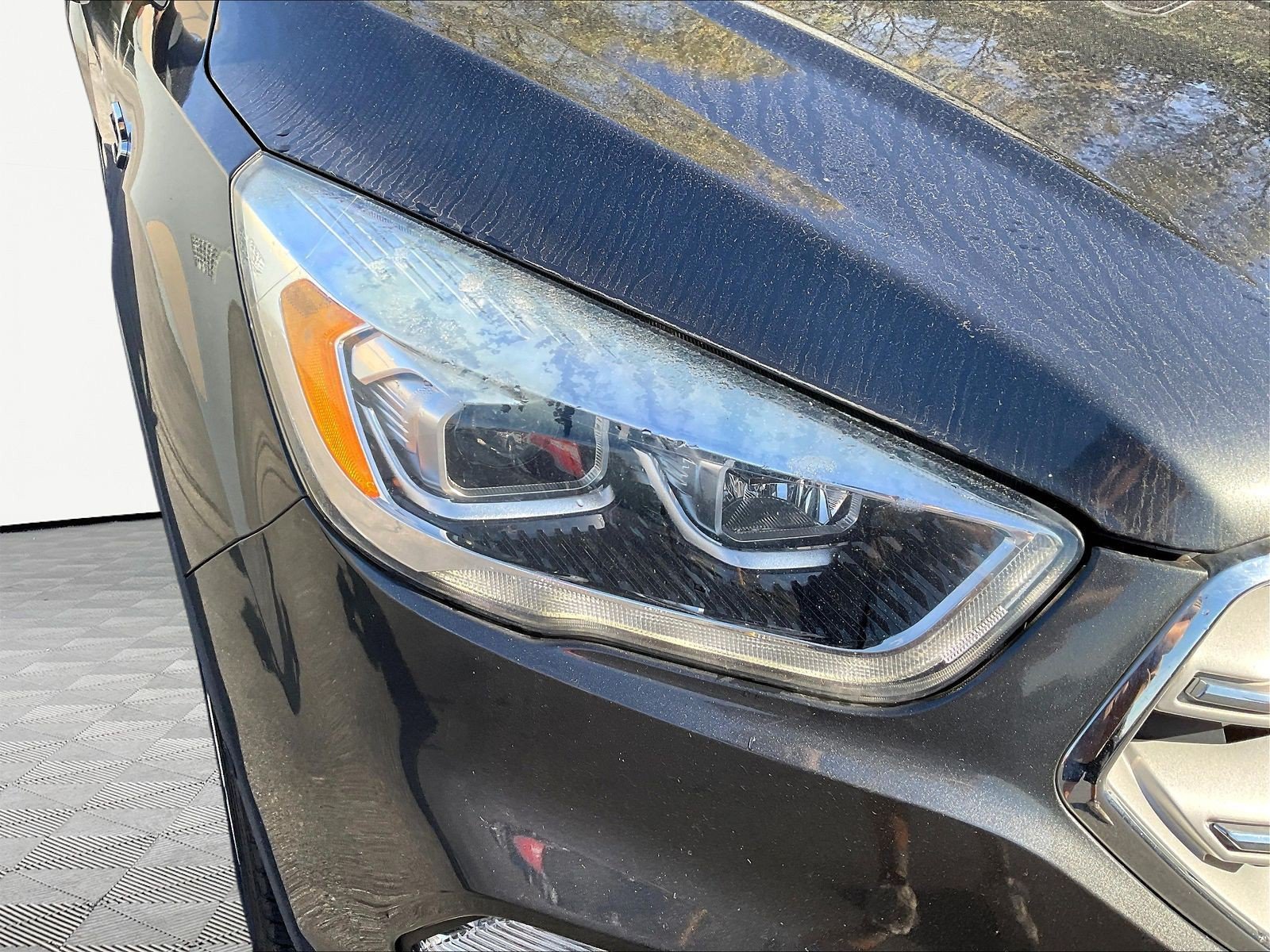 Used 2019 Ford Escape Titanium AWD/4WD image 32