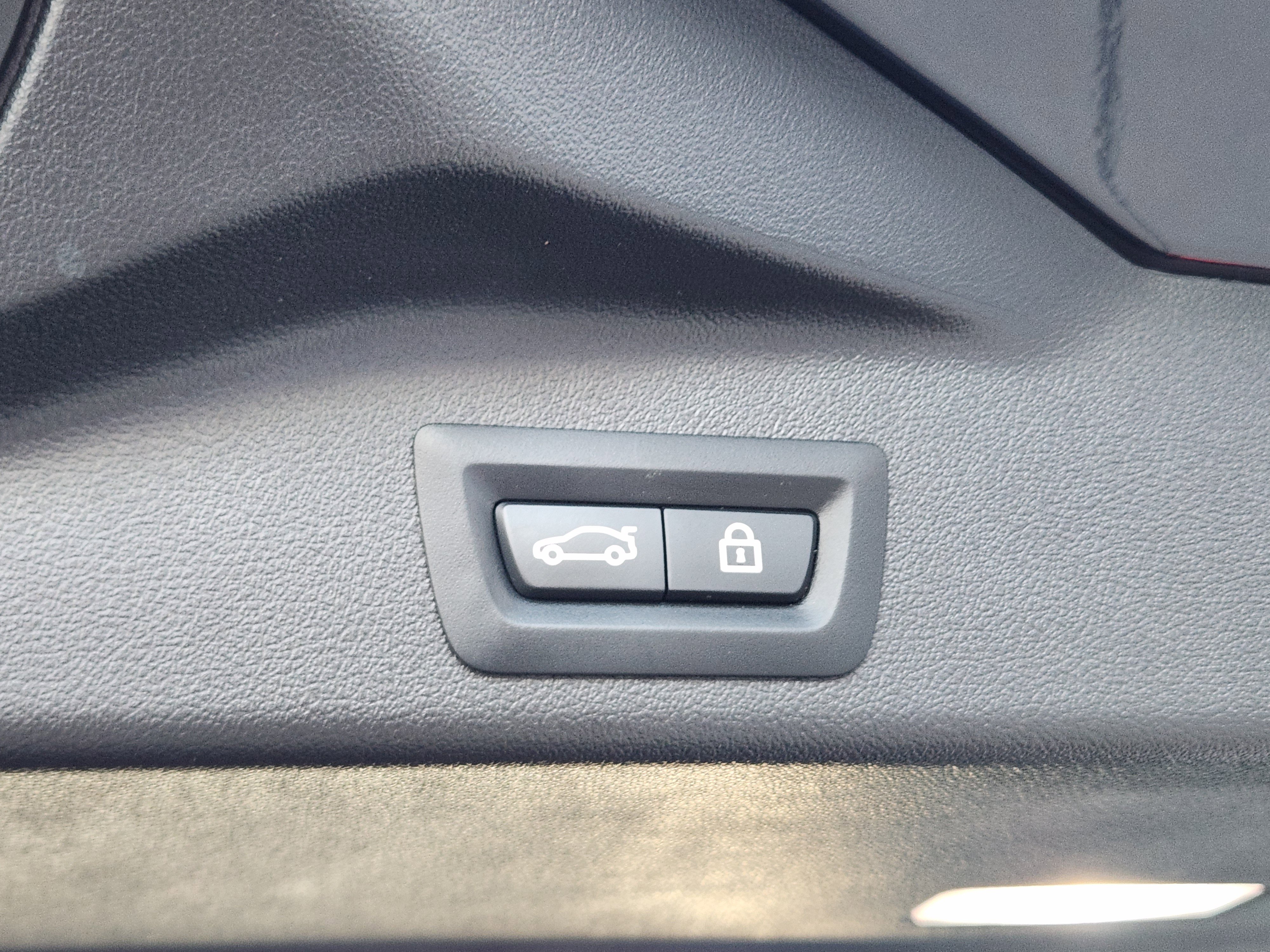 Used 2023 BMW X5 M w/ Competition Package image 33