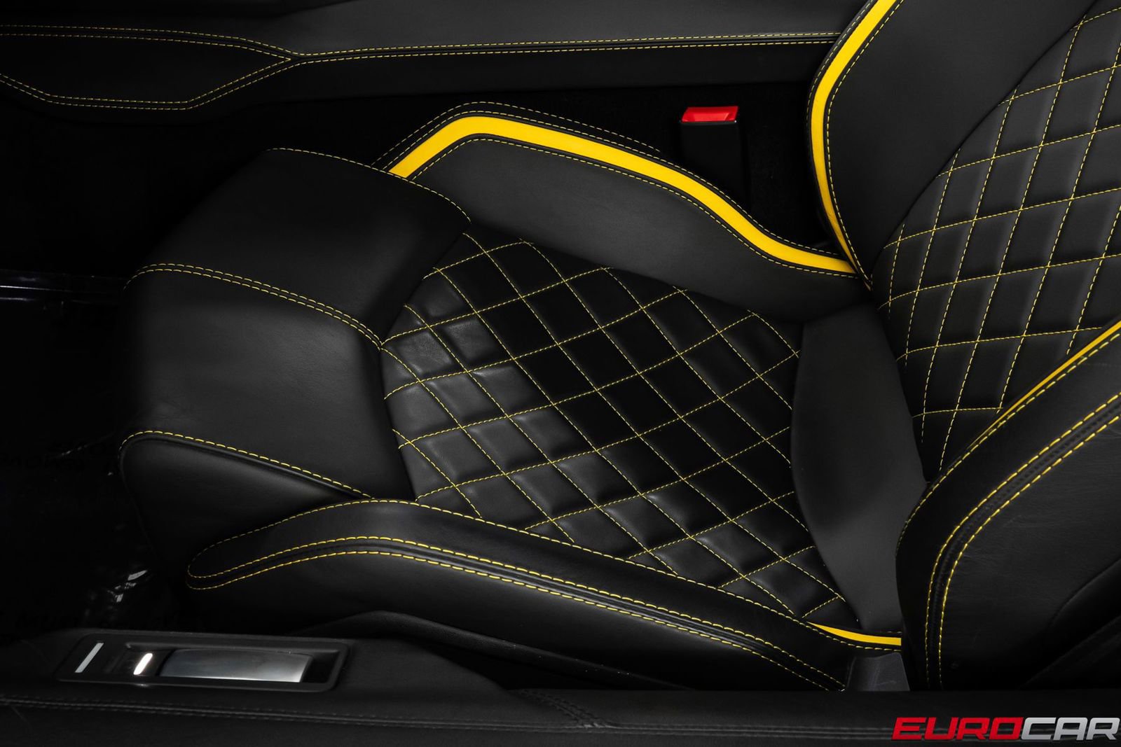 Used 2018 Lamborghini Aventador S image 43