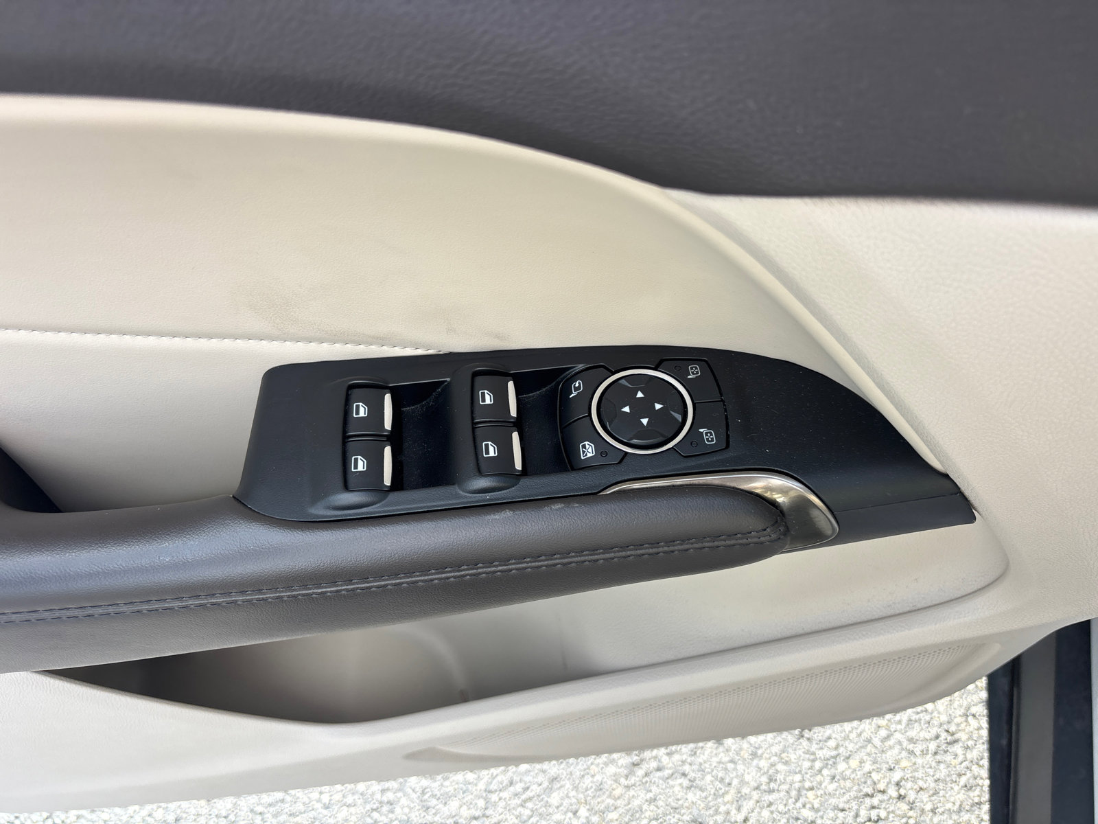 Used 2019 Lincoln MKC Reserve w/ MKC Climate Package AWD/4WD image 13