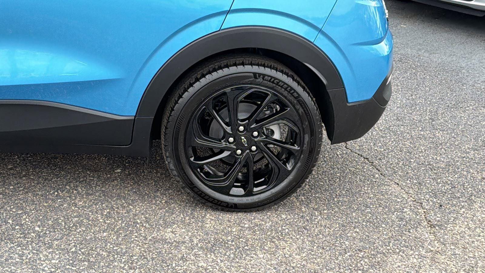New 2027 Chevrolet Bolt RS w/ Technology Package FWD image 9