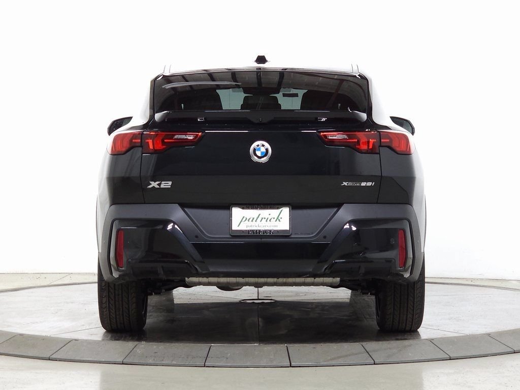 New 2026 BMW X2 xDrive28i w/ Convenience Package AWD/4WD image 7
