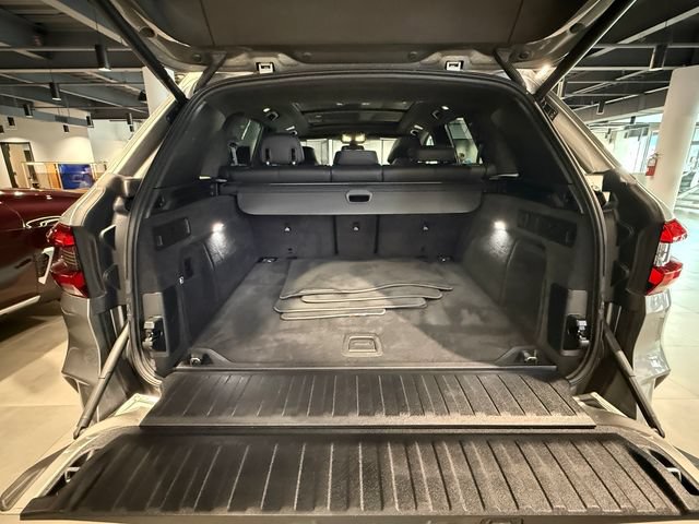 Used 2022 BMW X5 M w/ Competition Package 2 AWD/4WD image 33
