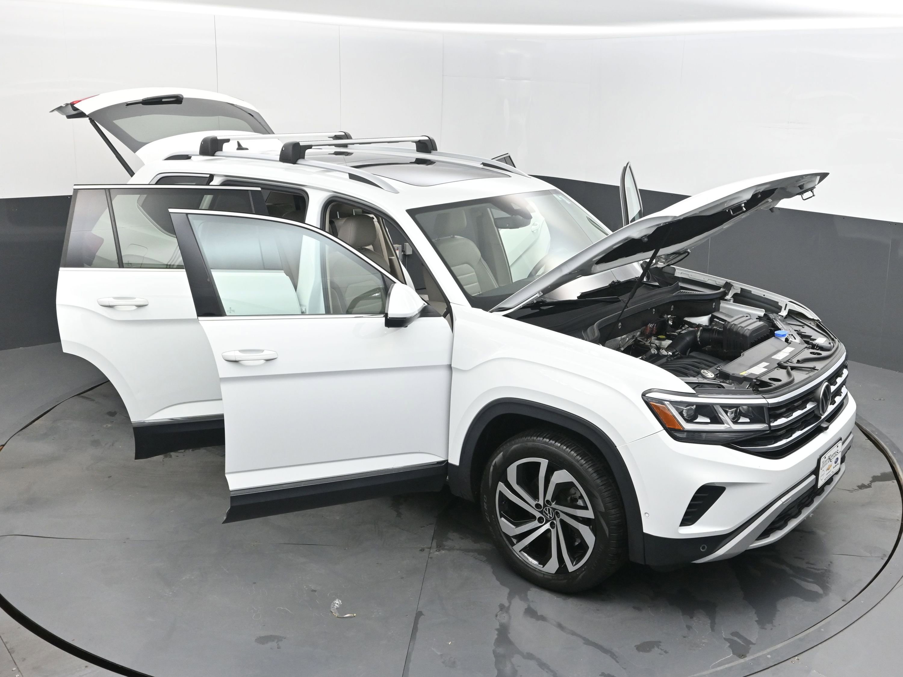 Used 2021 Volkswagen Atlas SEL Premium image 39