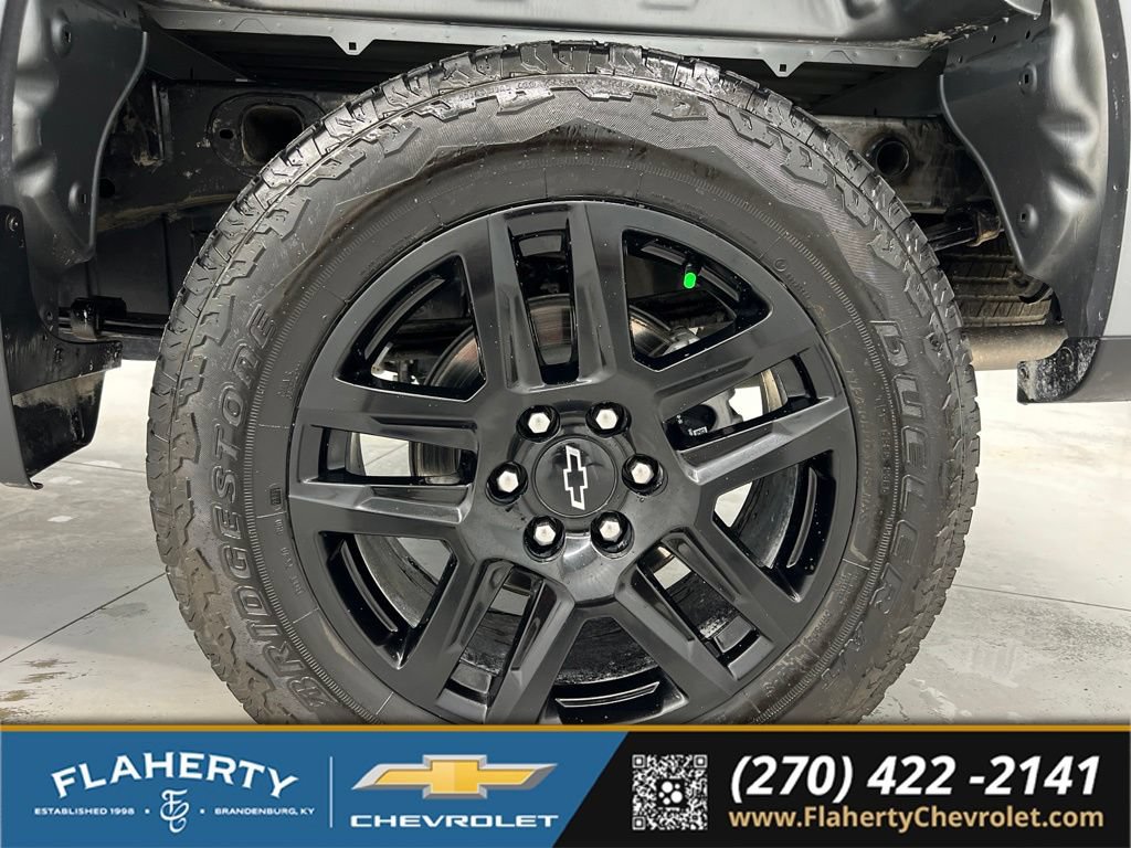 Used 2025 Chevrolet Silverado 1500 LT Trail Boss w/ Convenience Package II AWD/4WD image 21