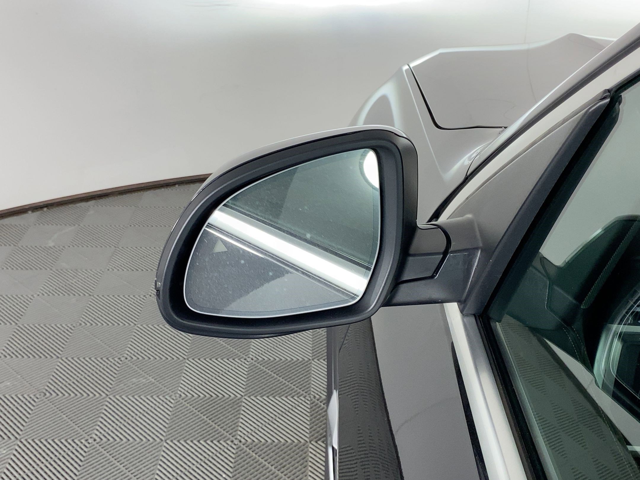 Used 2026 BMW X5 xDrive40i w/ Climate Comfort Package image 20