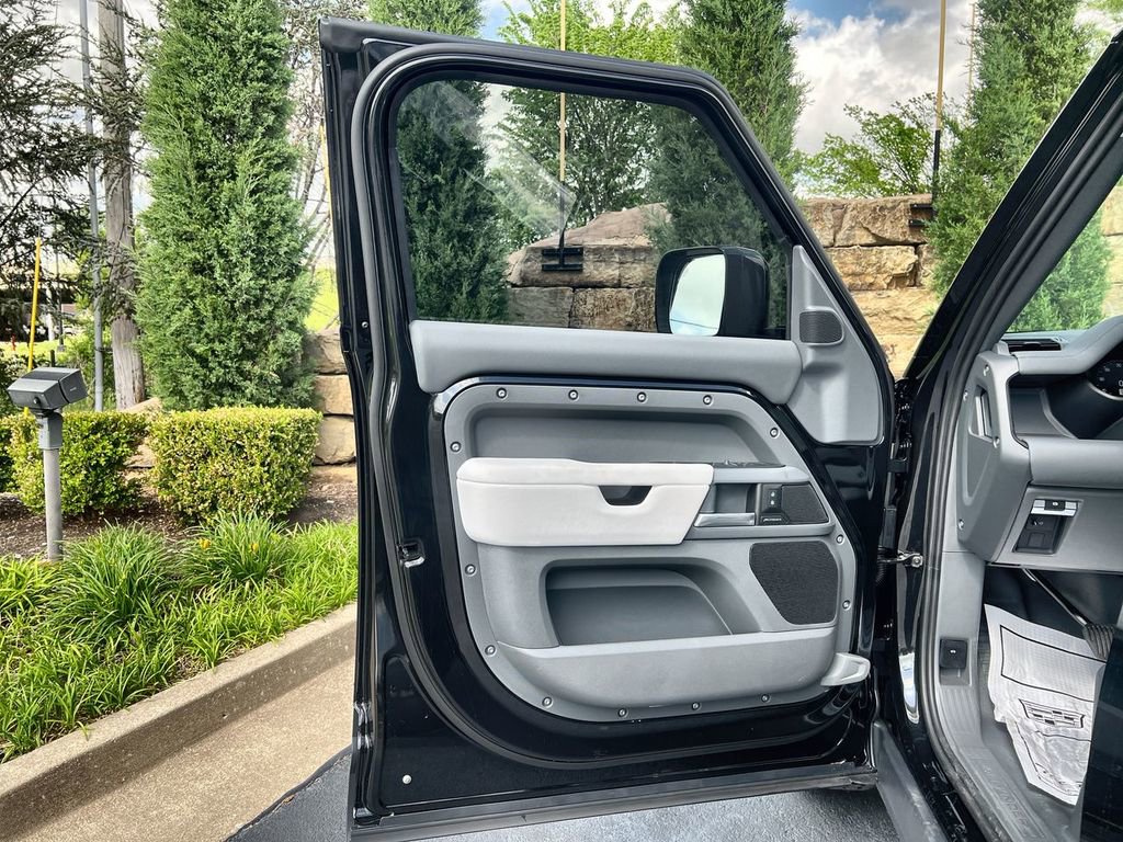 New 2026 Land Rover Defender 130 S image 17