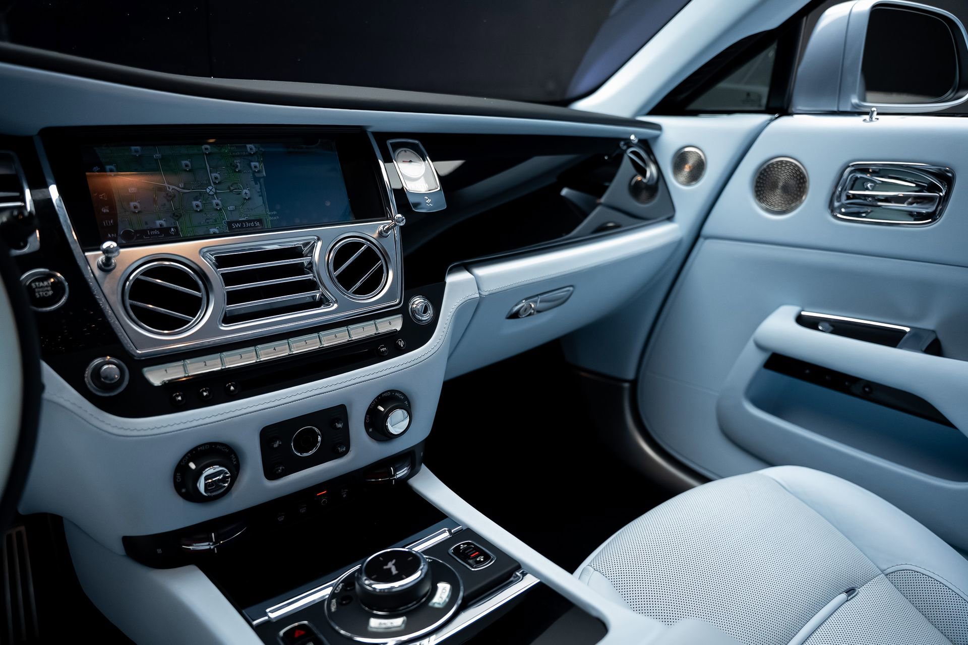 Used 2019 Rolls-Royce Wraith image 43