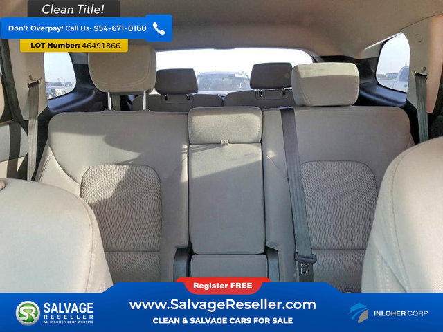 Used 2014 Hyundai Santa Fe GLS image 13