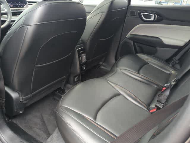 Used 2023 Jeep Compass Limited w/ Elite Group AWD/4WD image 18