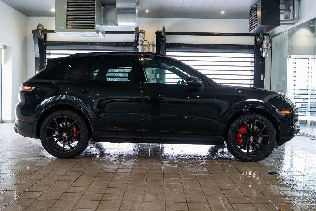 New 2026 Porsche Cayenne S AWD/4WD image 9