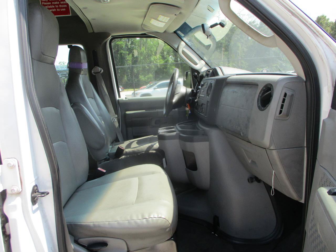 Used 2013 Ford E-250 and Econoline 250 Extended w/ PWR Group RWD image 19