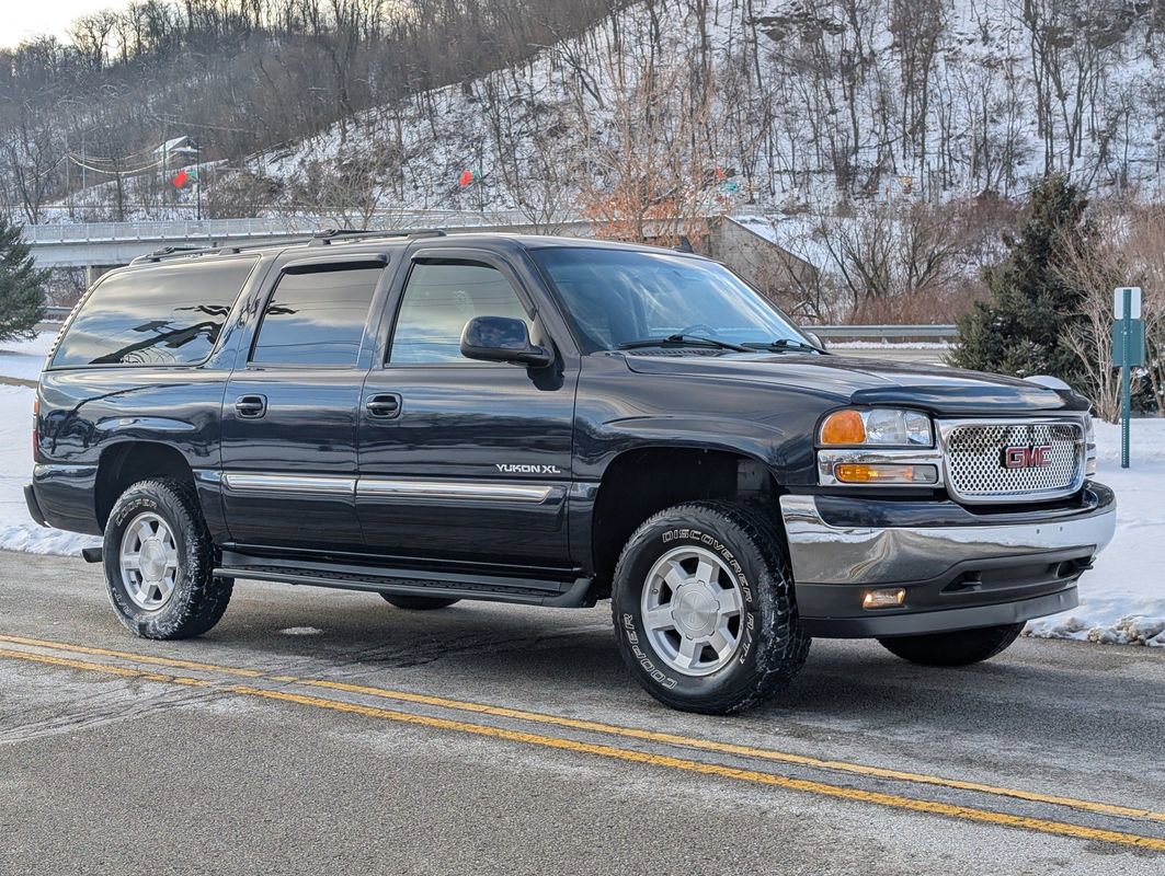 Used 2006 GMC Yukon XL SLT w/ SLT Preferred Equipment Group image 4