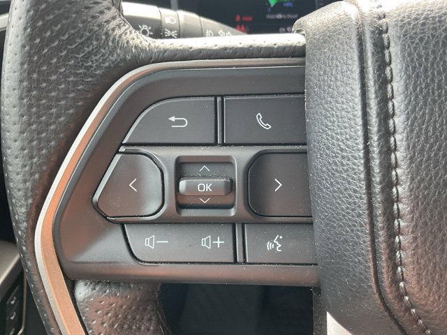 Used 2025 Toyota Tundra Limited AWD/4WD image 24