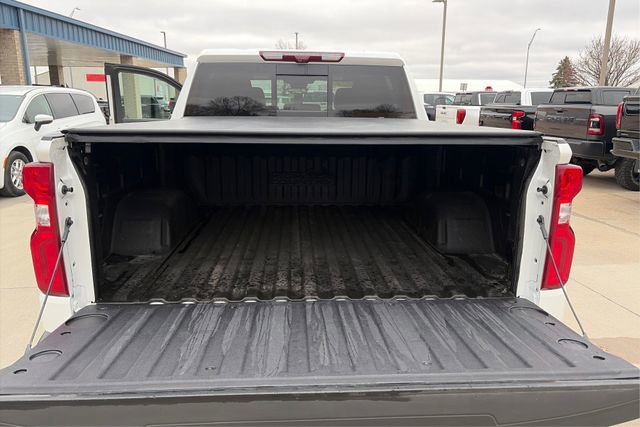 Used 2024 Chevrolet Silverado 1500 High Country w/ Technology Package image 13